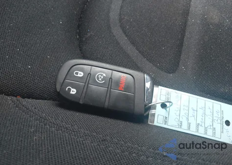 2022 Jeep Renegade Latitude 4X4 from USA, damaged, VIN ZACNJDB18NPN54725